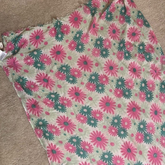 Charming Charlie Pink Flower Summer Scarf One Size - Picture 9 of 9